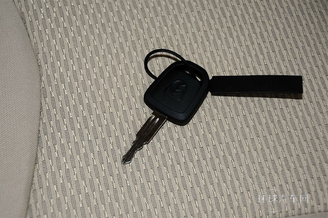 2014款1.5L手動   標準型