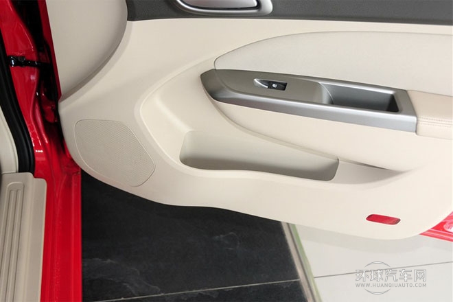 2014款1.5L手動   標準型