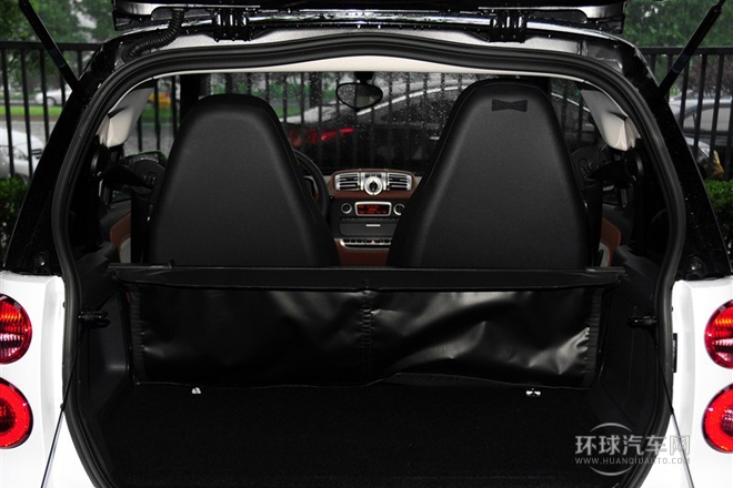 2014款 1.0 MHD 硬頂BoConcept特別版