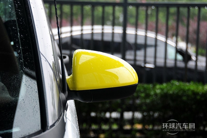 2014款 1.0 MHD 硬頂BoConcept特別版