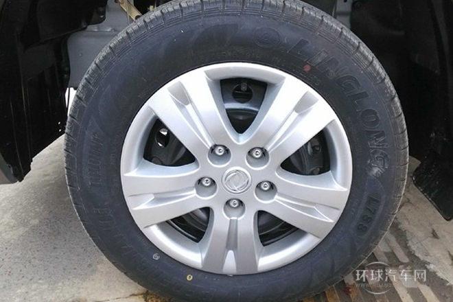 2014款 V3 1.5L 7座舒適型