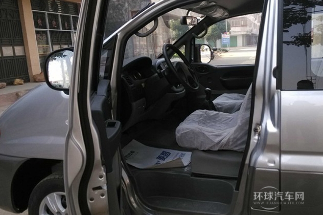 2014款 V3 1.5L 7座舒適型