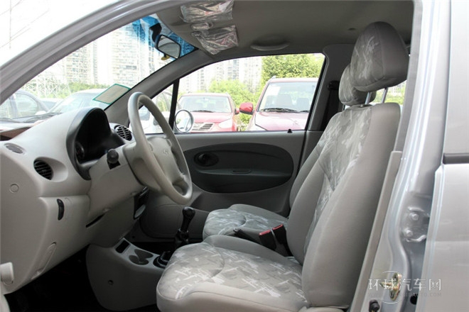 2012款 0.8L 手動(dòng)暑期限量版