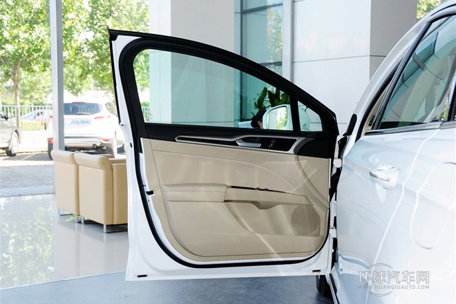 2013款 2.0L GTDi200時尚型