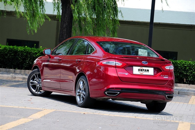 2013款 2.0L GTDi240豪華運動型