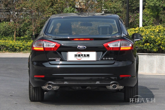 2013款 2.3L 豪華型