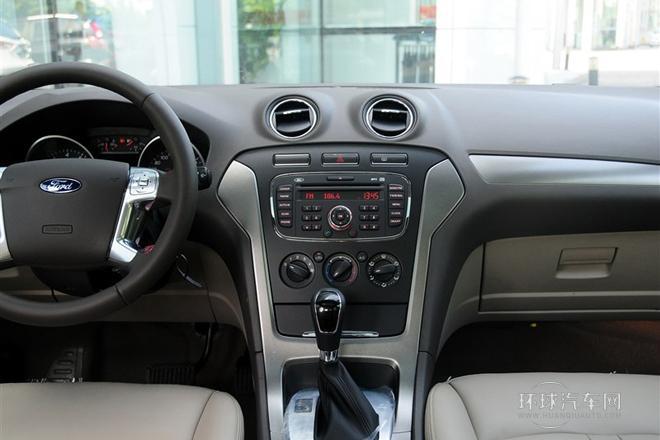 2013款 2.3L 時(shí)尚型