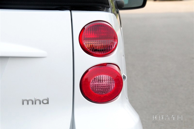 2014款 1.0 MHD 敞篷BoConcept特別版