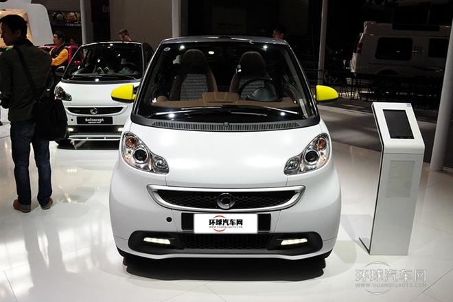 2014款 1.0 MHD 敞篷BoConcept特別版