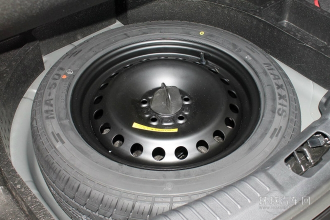 2013款 2.3L 豪華型