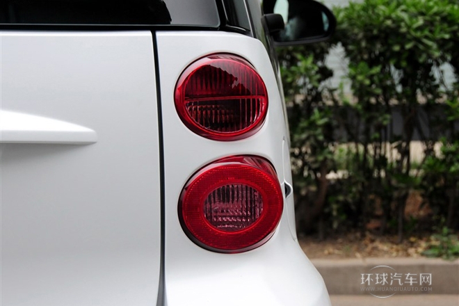 2014款 1.0T 硬頂BoConcept特別版