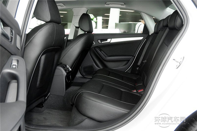 2015款 35 TFSI 自動(dòng)標(biāo)準(zhǔn)型