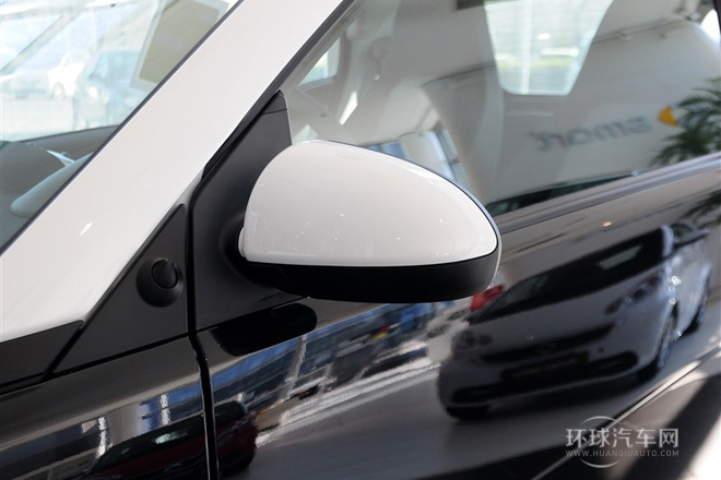 2014款 1.0 MHD 硬頂新年特別版