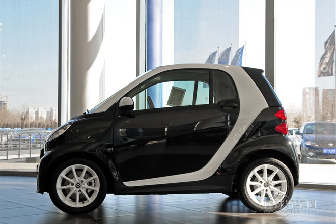 2014款 1.0 MHD 硬頂新年特別版