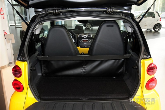 2013款 1.0 MHD 硬頂城市游俠特別版