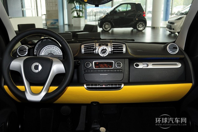 2013款 1.0 MHD 硬頂城市游俠特別版