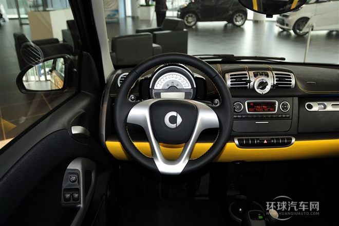 2013款 1.0 MHD 硬頂城市游俠特別版