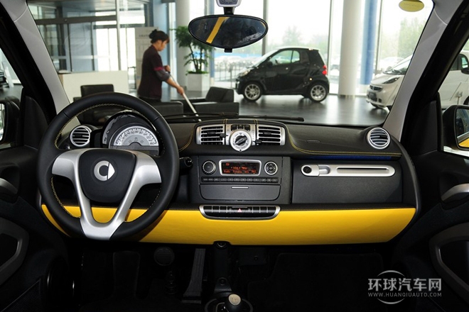 2013款 1.0 MHD 硬頂城市游俠特別版