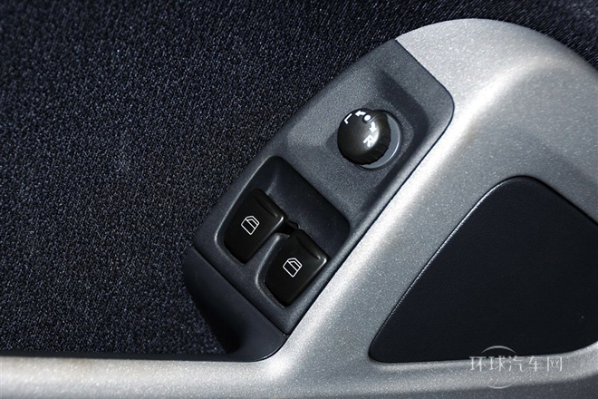 2013款 1.0T 硬頂城市游俠特別版