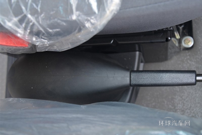 2014款 3.0T領(lǐng)運(yùn)版短軸中頂ZD30