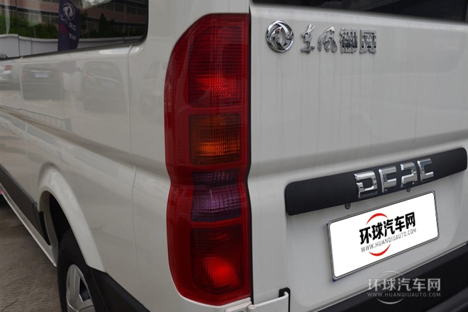 2014款 3.0T領(lǐng)運(yùn)版短軸中頂ZD30