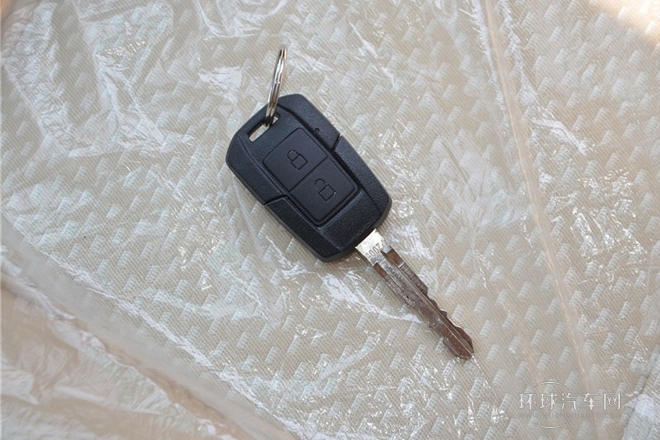 2014款 3.0T領(lǐng)尊版中軸高頂ZD30