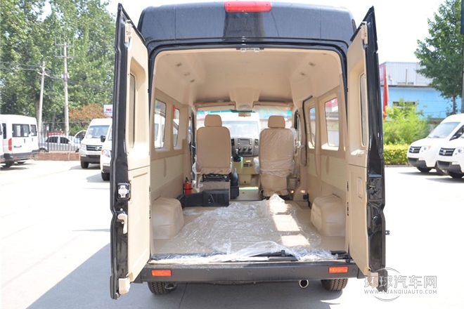 2014款 3.0T領尊版中軸高頂ZD30