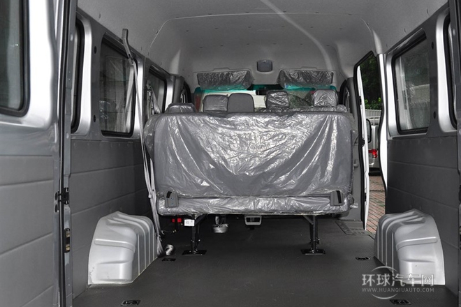 2014款 2.5T御利寶物流車中軸中頂ZD25