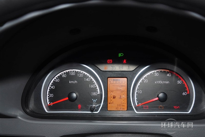 2014款 2.5T御利寶物流車中軸中頂ZD25