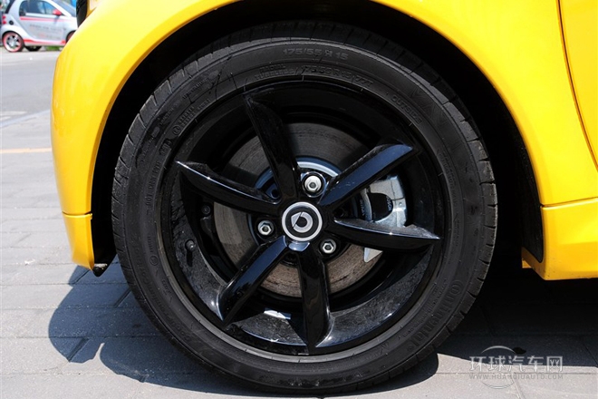 2013款 1.0 MHD 敞篷城市游俠特別版