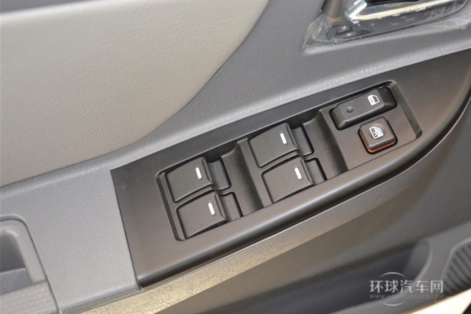 2013款 1.5L 手動尊貴型