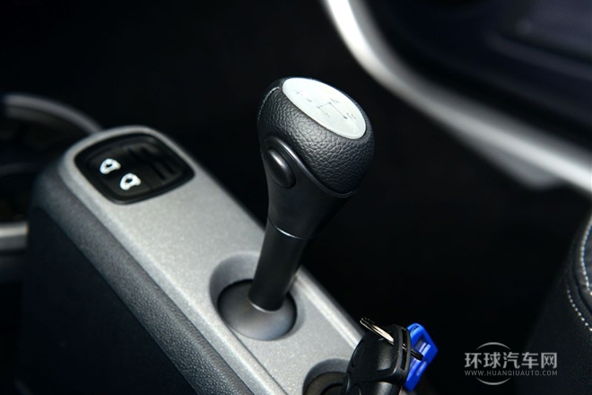 2013款 1.0T 敞篷激情版