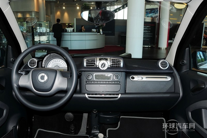 2012款 1.0 MHD 硬頂標準版