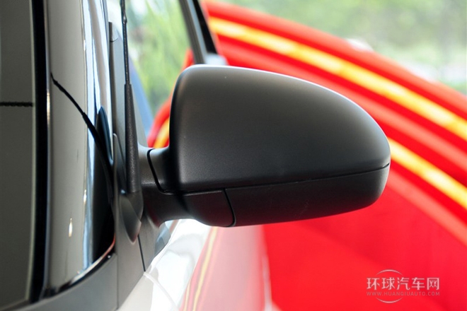 2012款 1.0 MHD 硬頂標準版