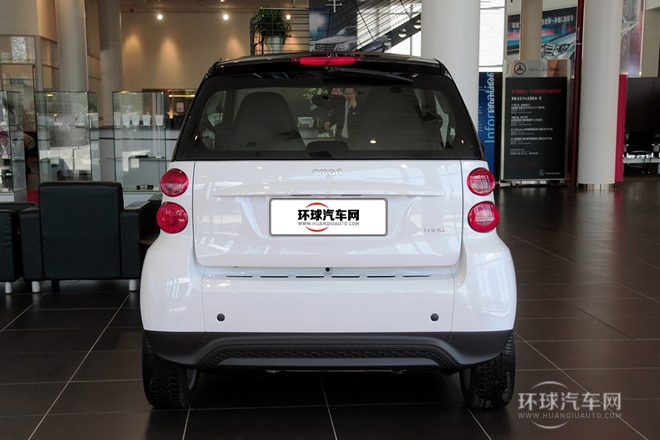 2012款 1.0 MHD 硬頂標準版