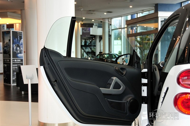 2012款 1.0 MHD 硬頂舒適版