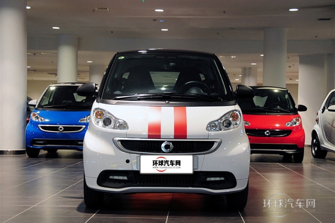 2012款 1.0 MHD 硬頂激情版