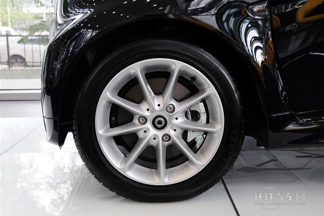 2012款 1.0 MHD 敞篷激情版