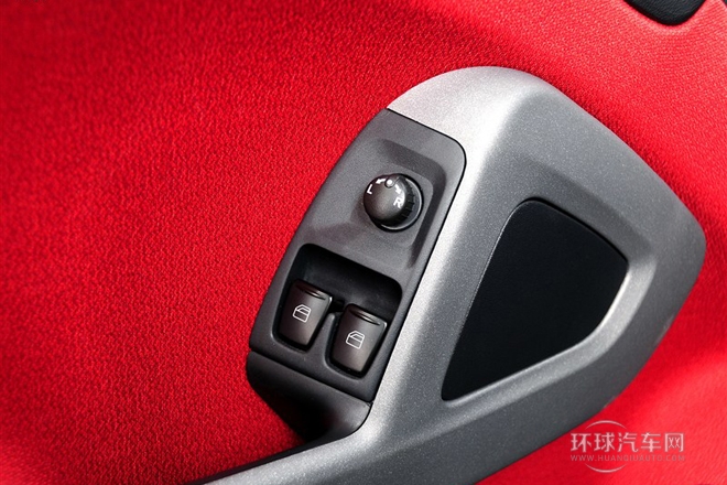 2012款 1.0 MHD 敞篷激情版