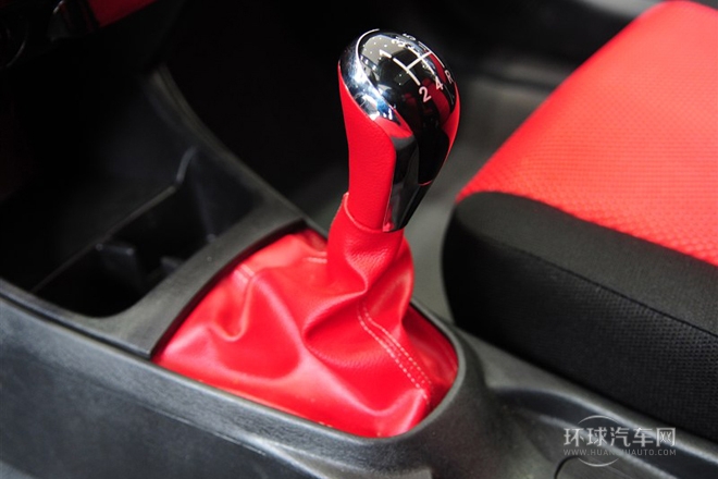 2010款 Cross 1.5L 手動豪華型