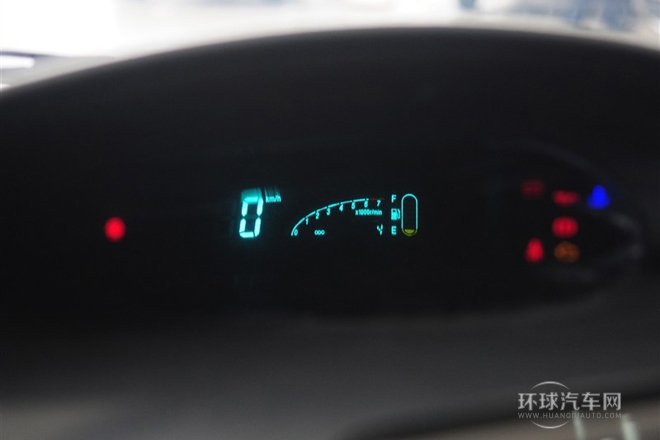 2010款 Cross 1.5L 手動(dòng)豪華型