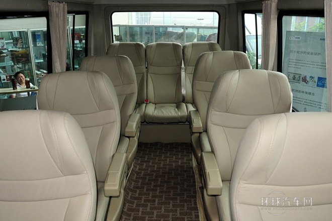 2009款 3.0T-A42基本型高頂