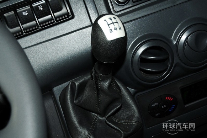 2009款 3.0T-A42基本型高頂