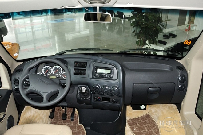 2009款 3.0T-A42基本型高頂