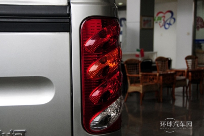 2009款 3.0T-A42基本型高頂