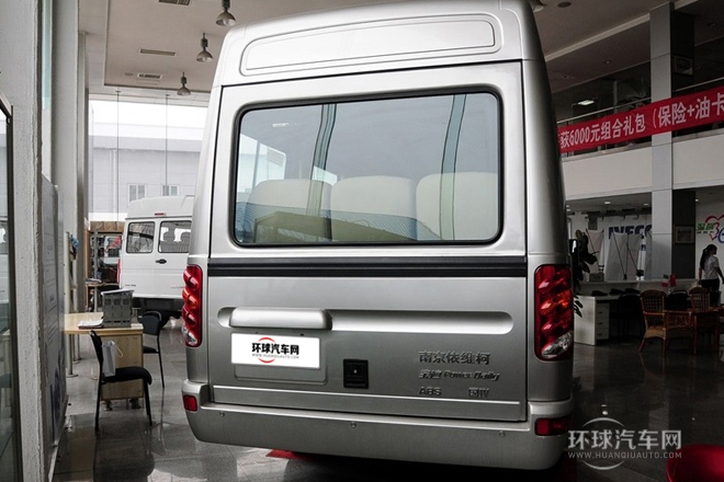 2009款 3.0T-A42基本型高頂