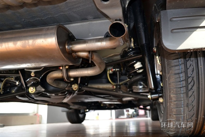 2012款 1.6L 手動(dòng)5門豪華型