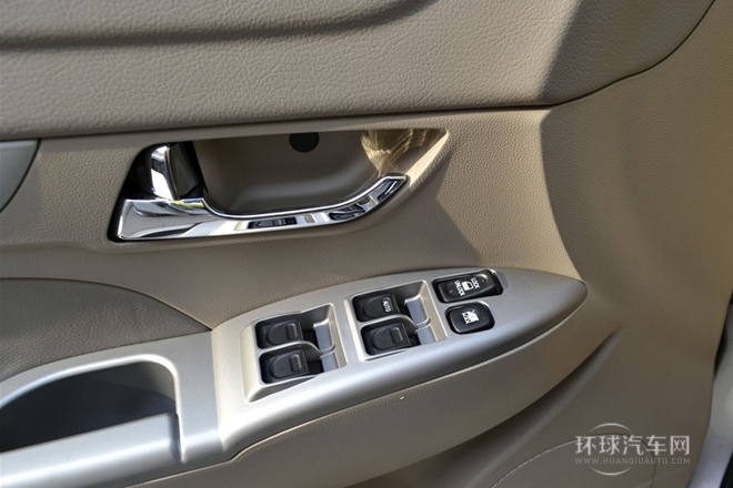 2012款 1.6L 手動5門豪華型