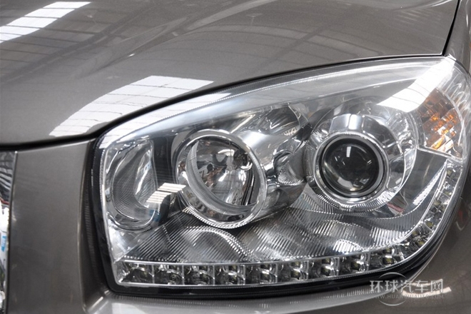 2013款 1.8L 自動5門舒適型