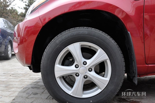 2013款 1.8L 自動5門標準型